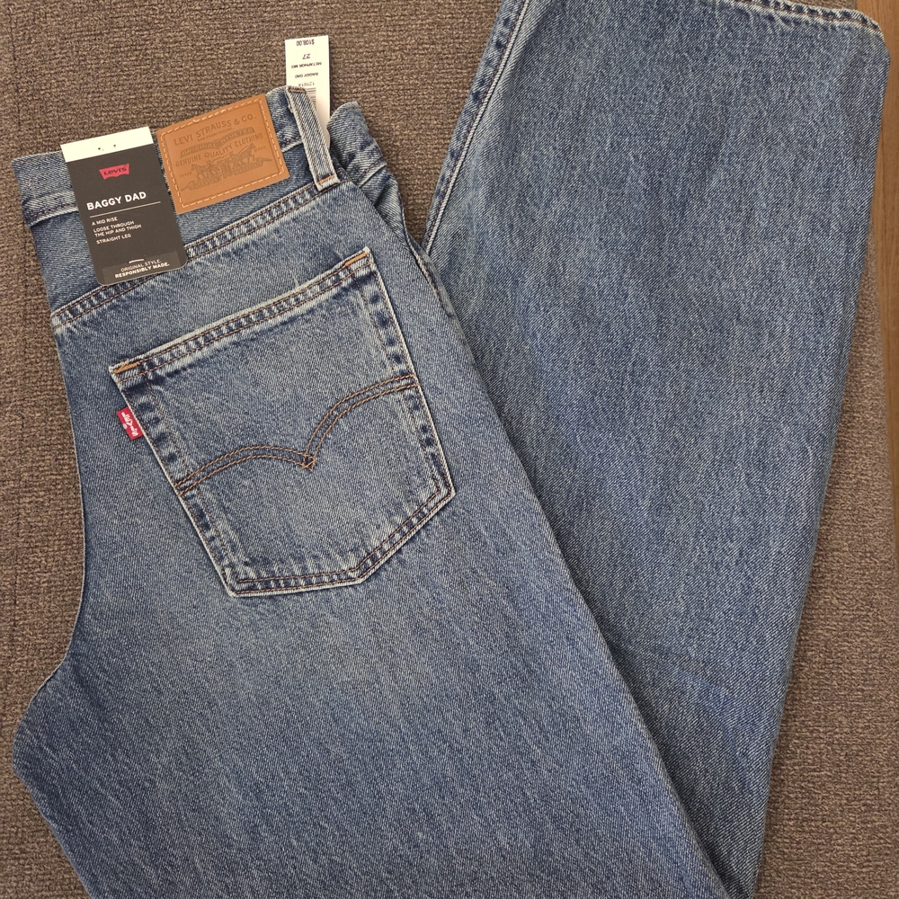 Levi's Blue Relaxed Fit Jeans Classic Style - Picture 7 of 8